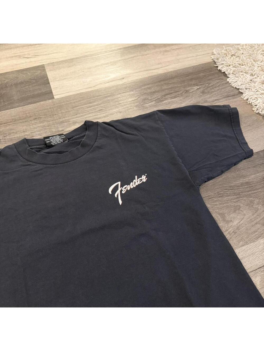 vintage fender guitars t shirt 90s/00s L solidbody gear